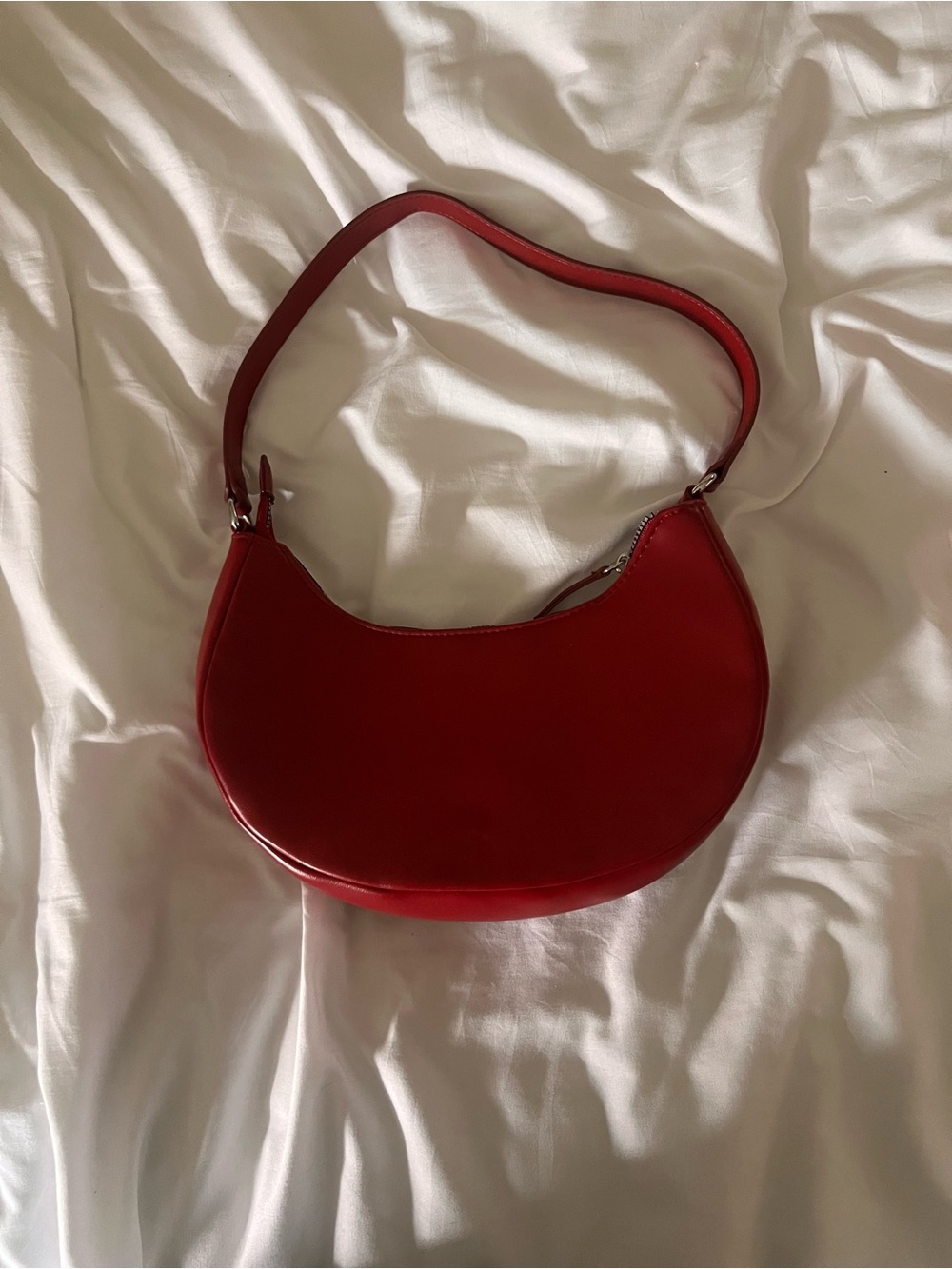 red shoulder purse